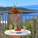 Skalopati & Lägenhet Panormos (Skopelos)