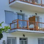 Apartment Skalopati &