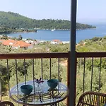 Διαμέρισμα Skalopati & *