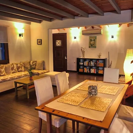 Apartment Skalopati &