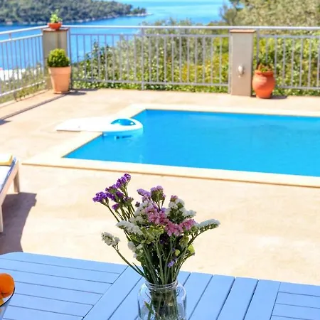 Apartment Skalopati &