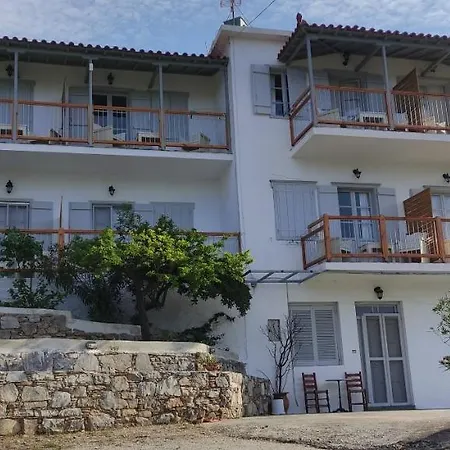 Apartment Skalopati & *