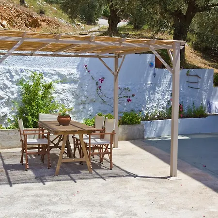 アパート Skalopati &