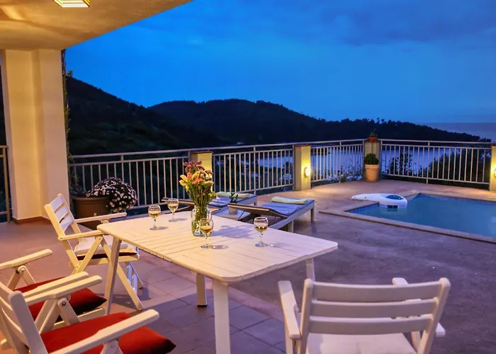 Appartement Skalopati & *