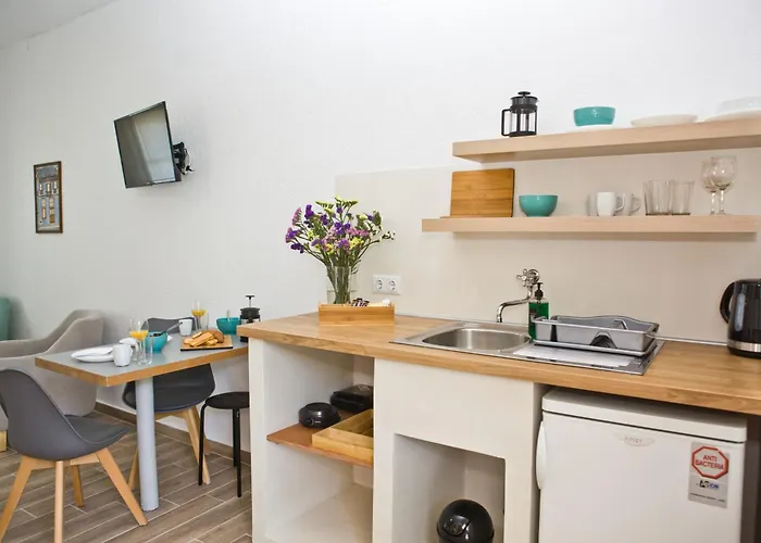 Skalopati & アパート