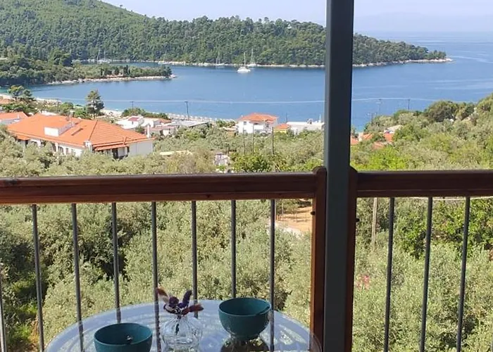 アパート Skalopati & *